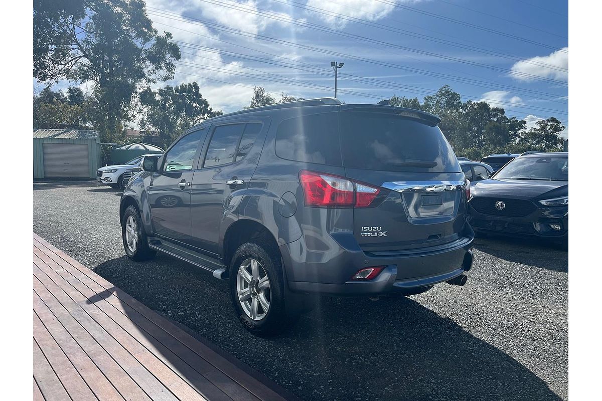 2017 Isuzu MU-X LS-T