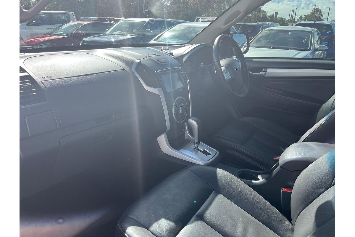 2017 Isuzu MU-X LS-T