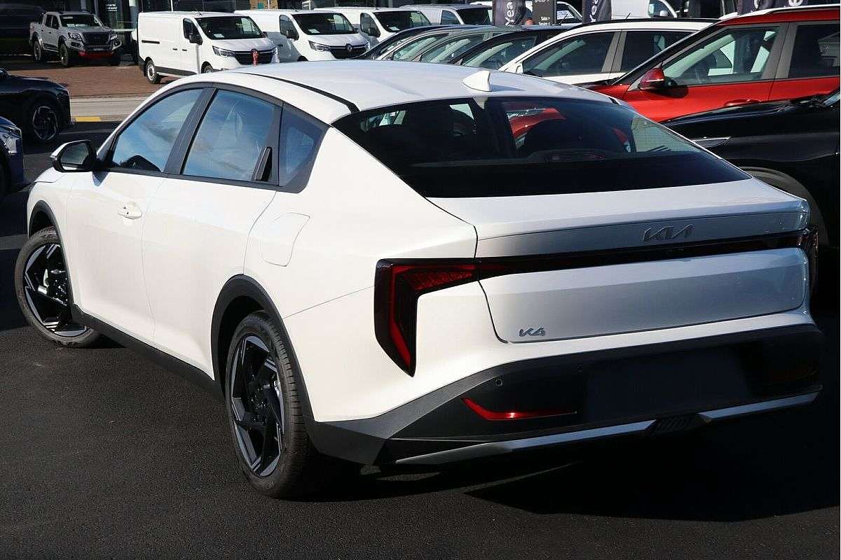 2025 Kia K4 Sport CL4m