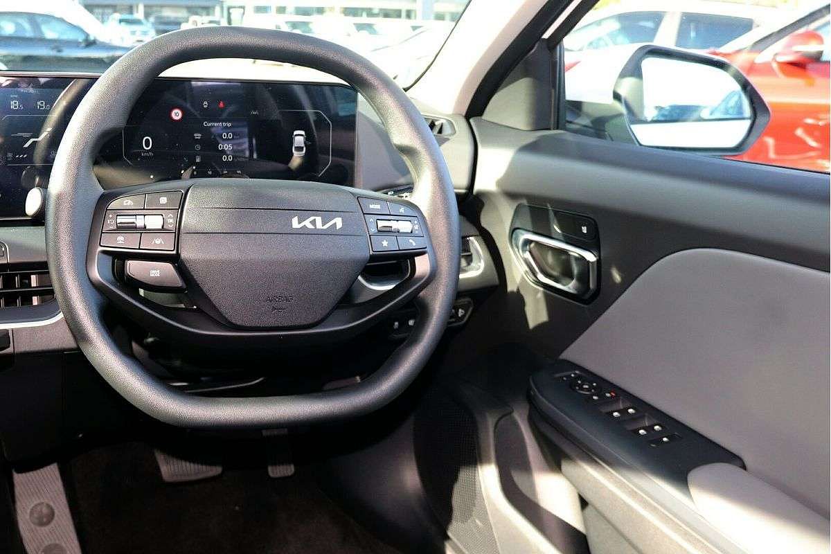 2025 Kia K4 Sport CL4m