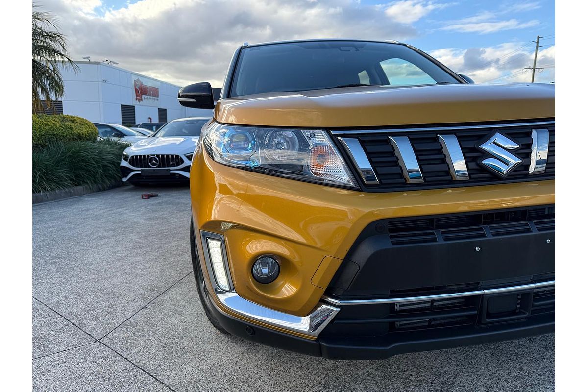 2023 Suzuki Vitara Turbo Shadow LY Series II