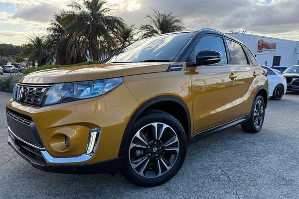 2023 Suzuki Vitara Turbo Shadow LY Series II