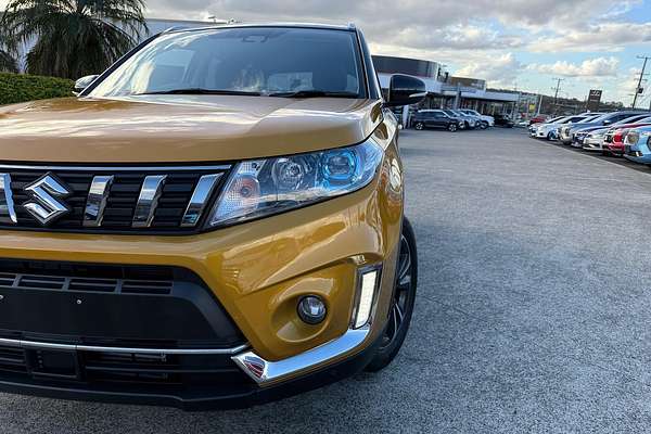 2023 Suzuki Vitara Turbo Shadow LY Series II