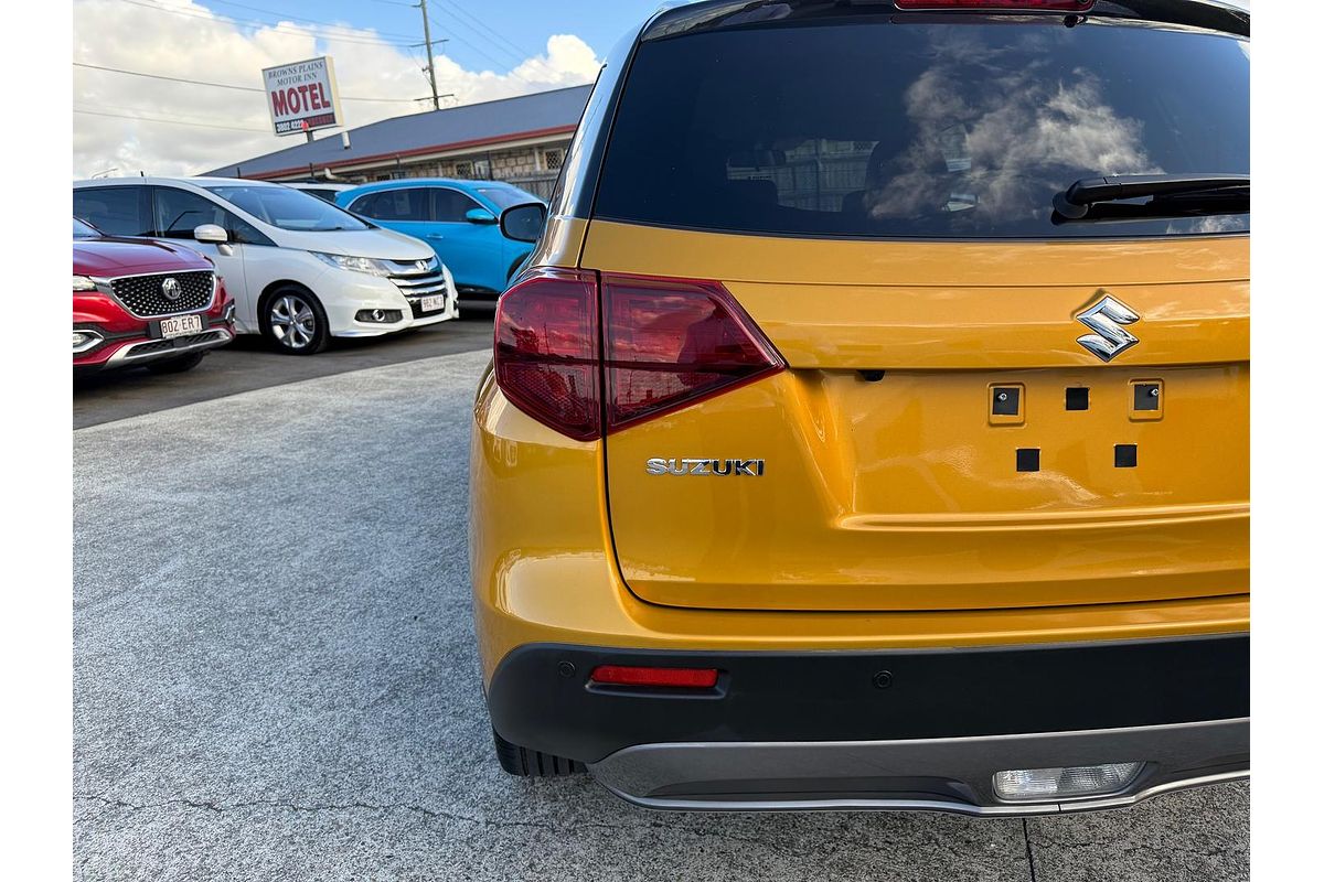 2023 Suzuki Vitara Turbo Shadow LY Series II