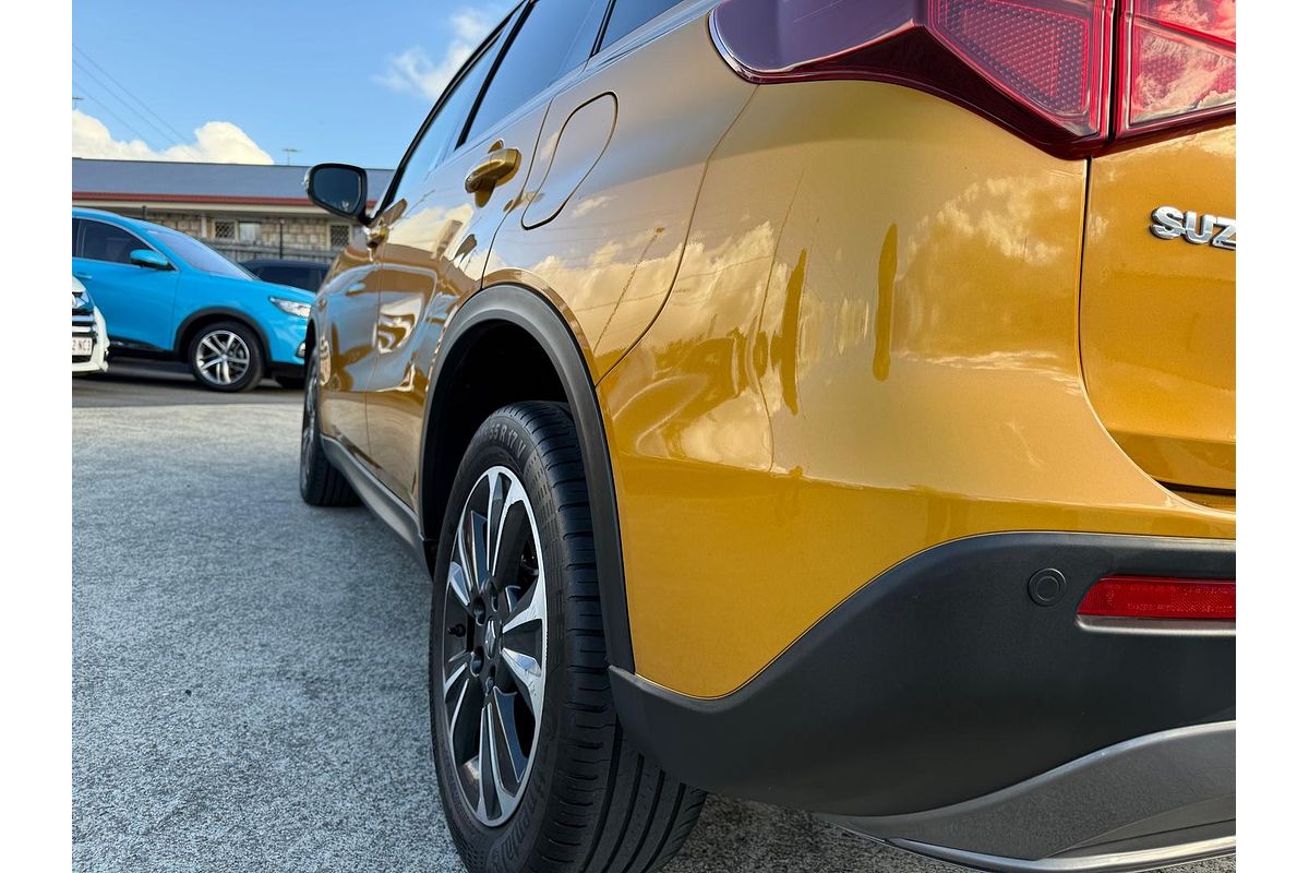 2023 Suzuki Vitara Turbo Shadow LY Series II