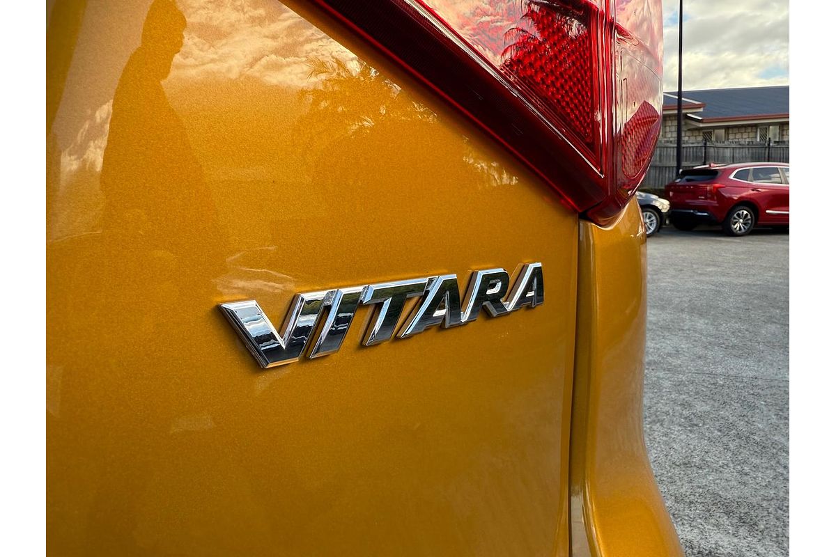 2023 Suzuki Vitara Turbo Shadow LY Series II