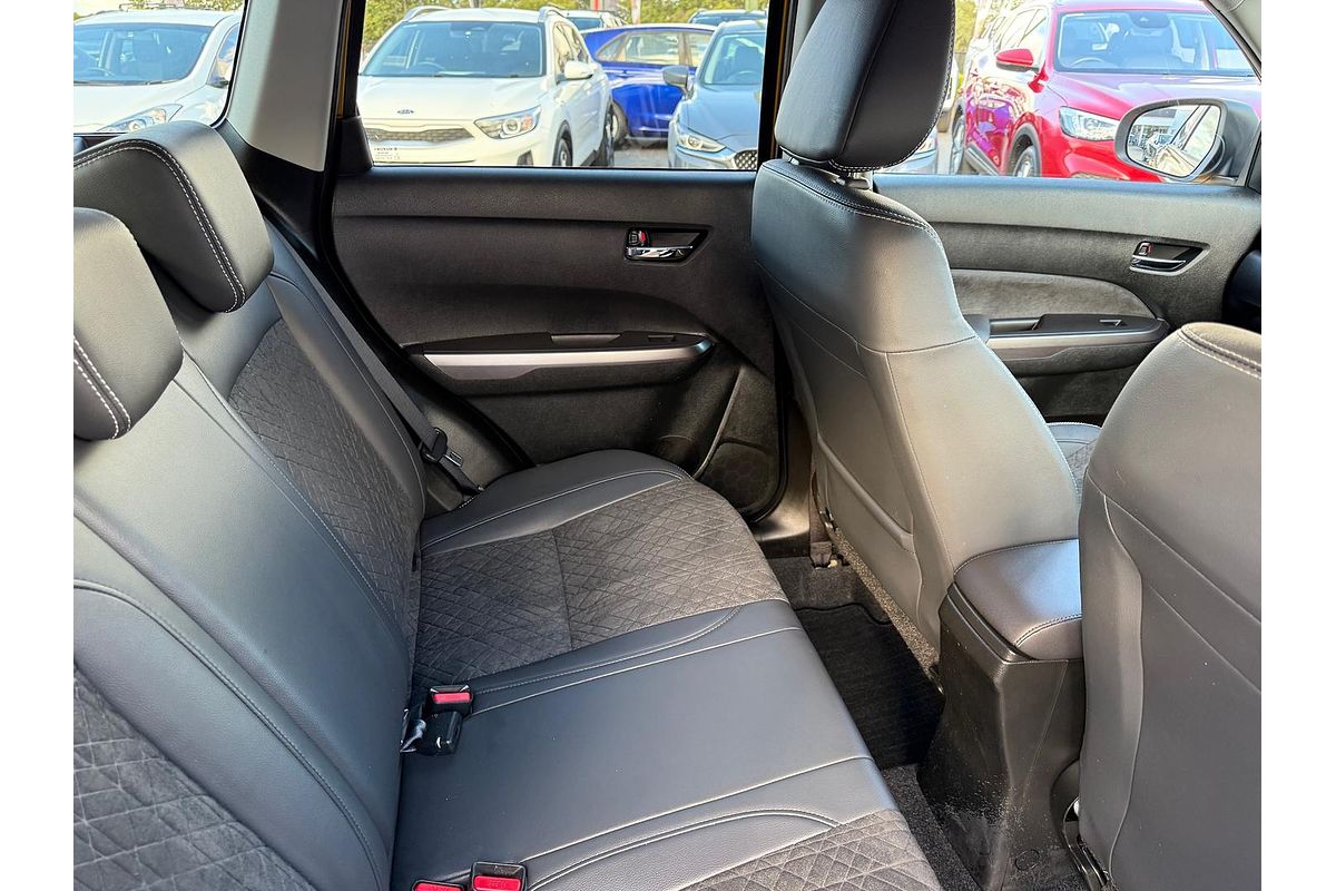 2023 Suzuki Vitara Turbo Shadow LY Series II