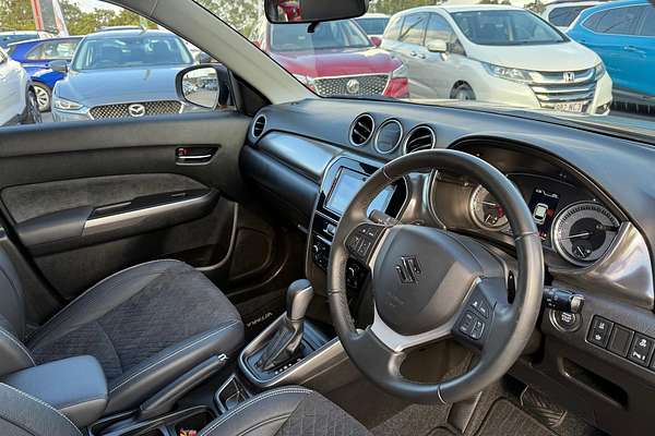 2023 Suzuki Vitara Turbo Shadow LY Series II