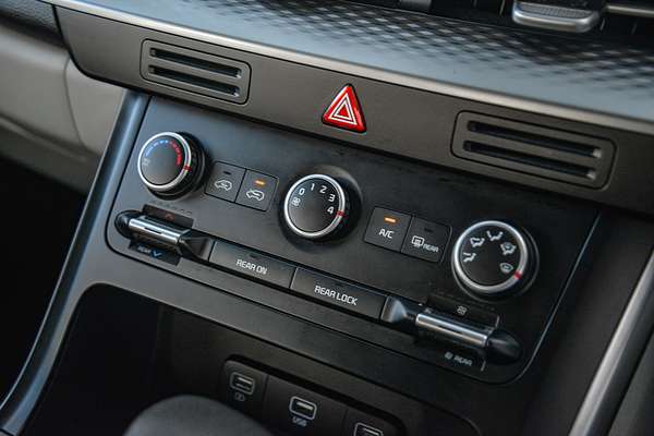 2022 Kia Carnival S KA4