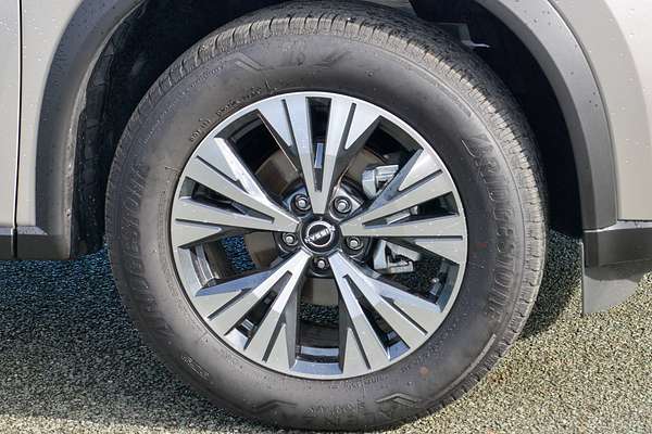 2024 Nissan X-TRAIL ST-L T33