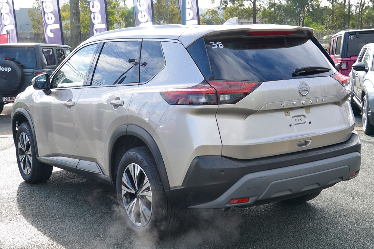 2024 Nissan X-TRAIL ST-L T33