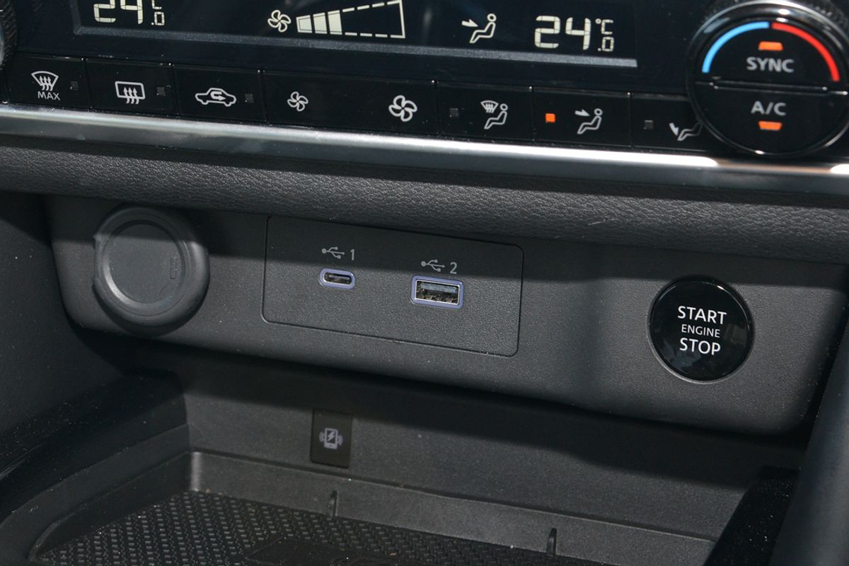 2024 Nissan X-TRAIL ST-L T33