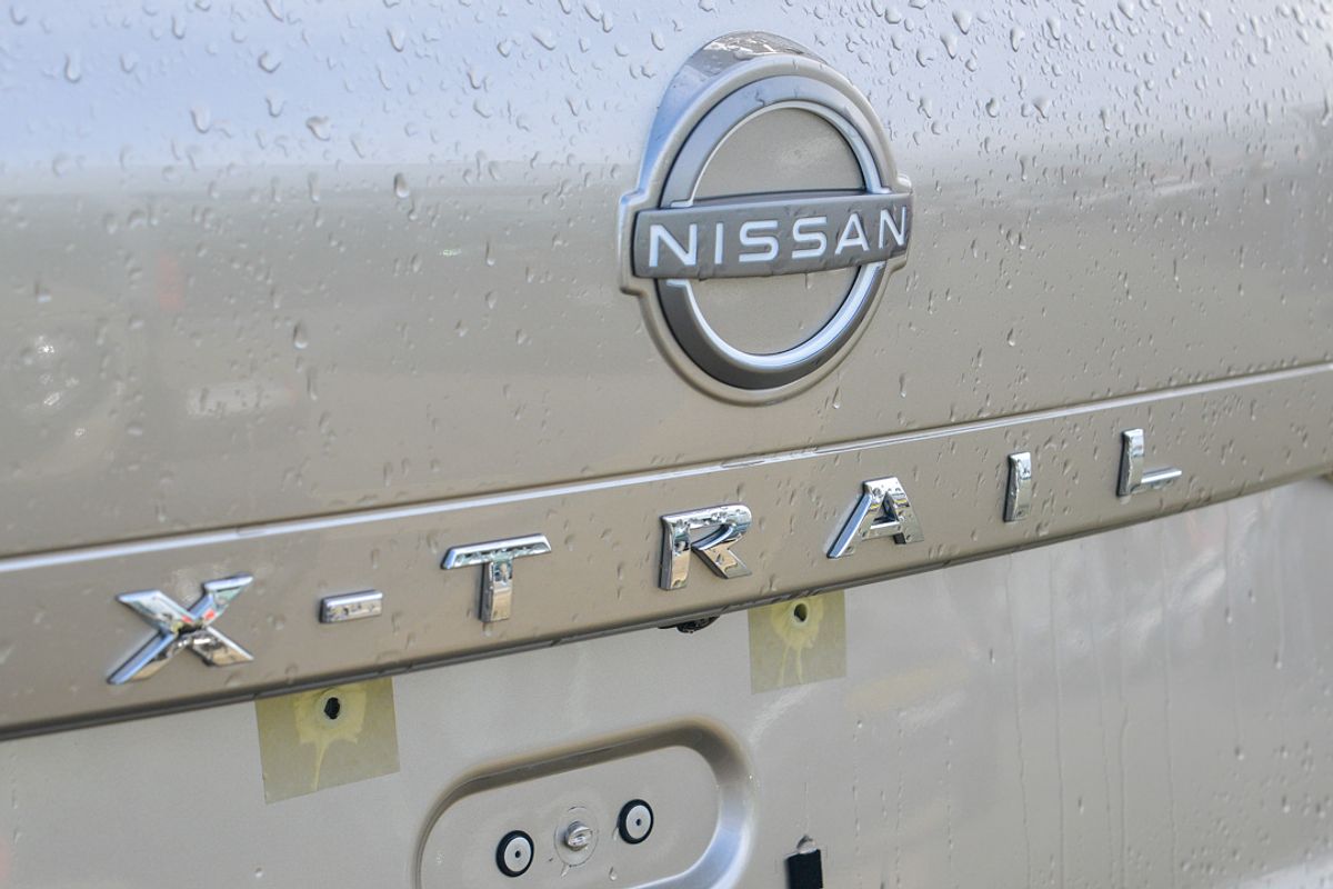 2024 Nissan X-TRAIL ST-L T33