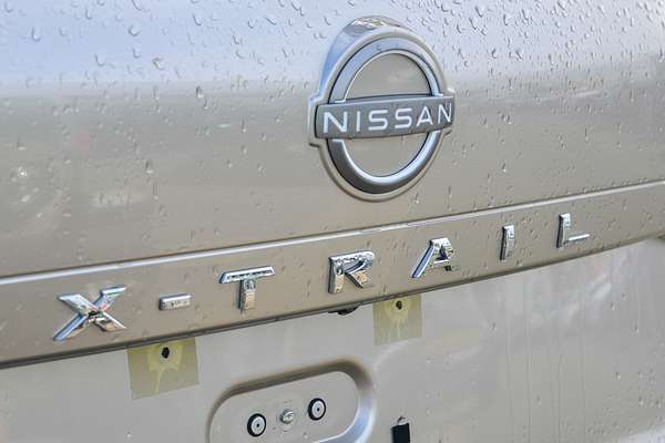 2024 Nissan X-TRAIL ST-L T33