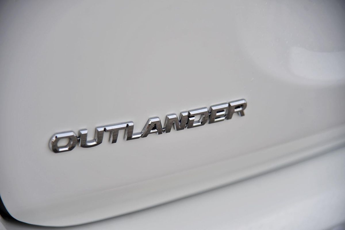 2021 Mitsubishi Outlander ES ZL