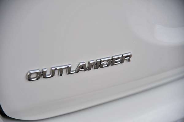 2021 Mitsubishi Outlander ES ZL