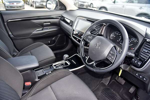 2021 Mitsubishi Outlander ES ZL