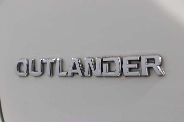 2019 Mitsubishi Outlander ES ADAS ZL