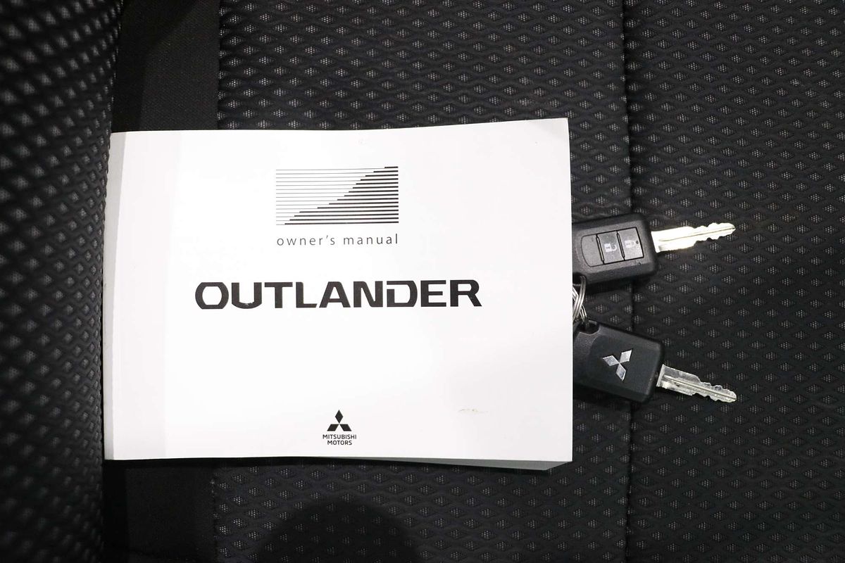 2019 Mitsubishi Outlander ES ADAS ZL
