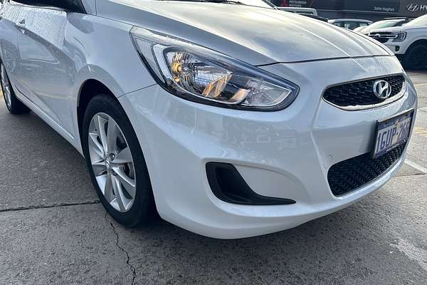 2019 Hyundai Accent Sport RB6