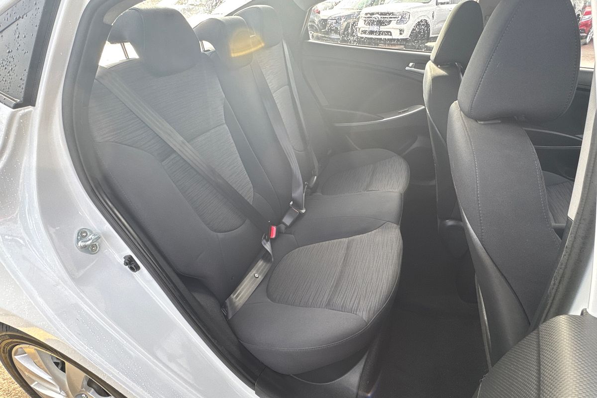 2019 Hyundai Accent Sport RB6