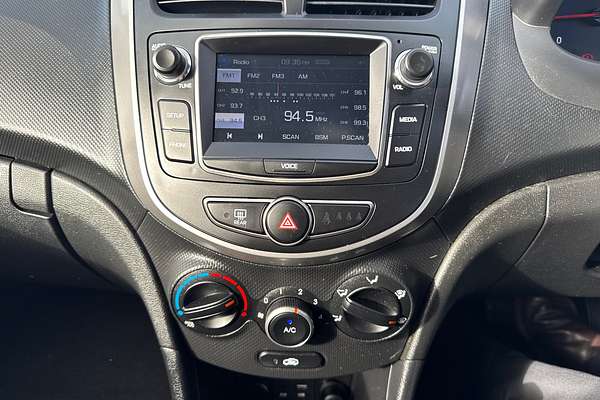 2019 Hyundai Accent Sport RB6