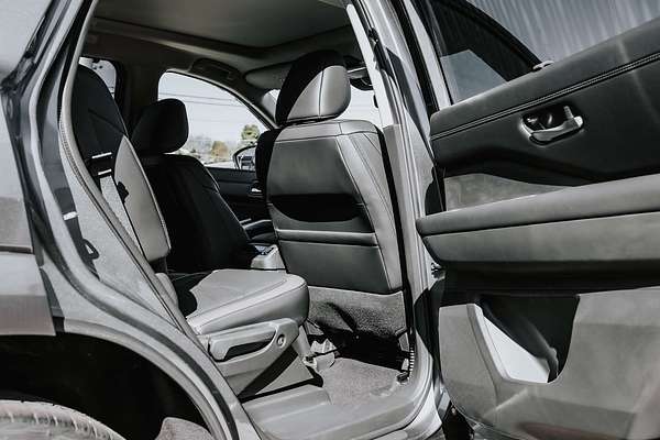 2024 Nissan Pathfinder Ti-L R53