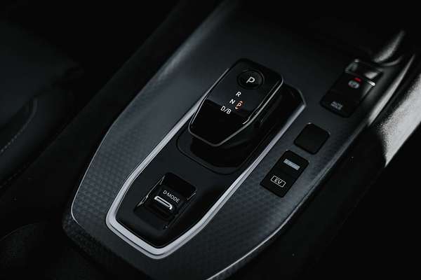 2025 Nissan QASHQAI N-DESIGN e-POWER J12