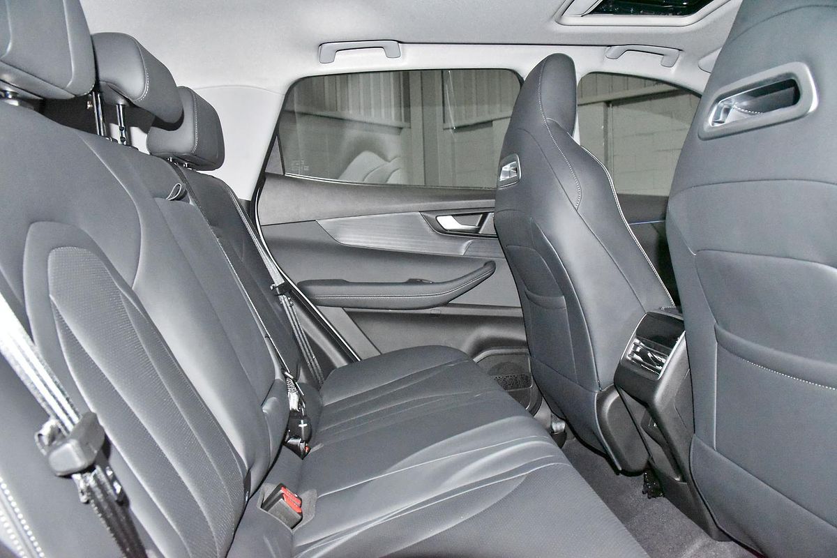 2025 Chery Tiggo 4 Hybrid Ultimate