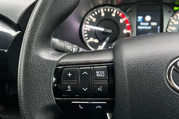 2020 Toyota Hilux SR GUN126R 4X4