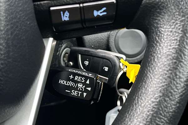 2020 Toyota Hilux SR GUN126R 4X4