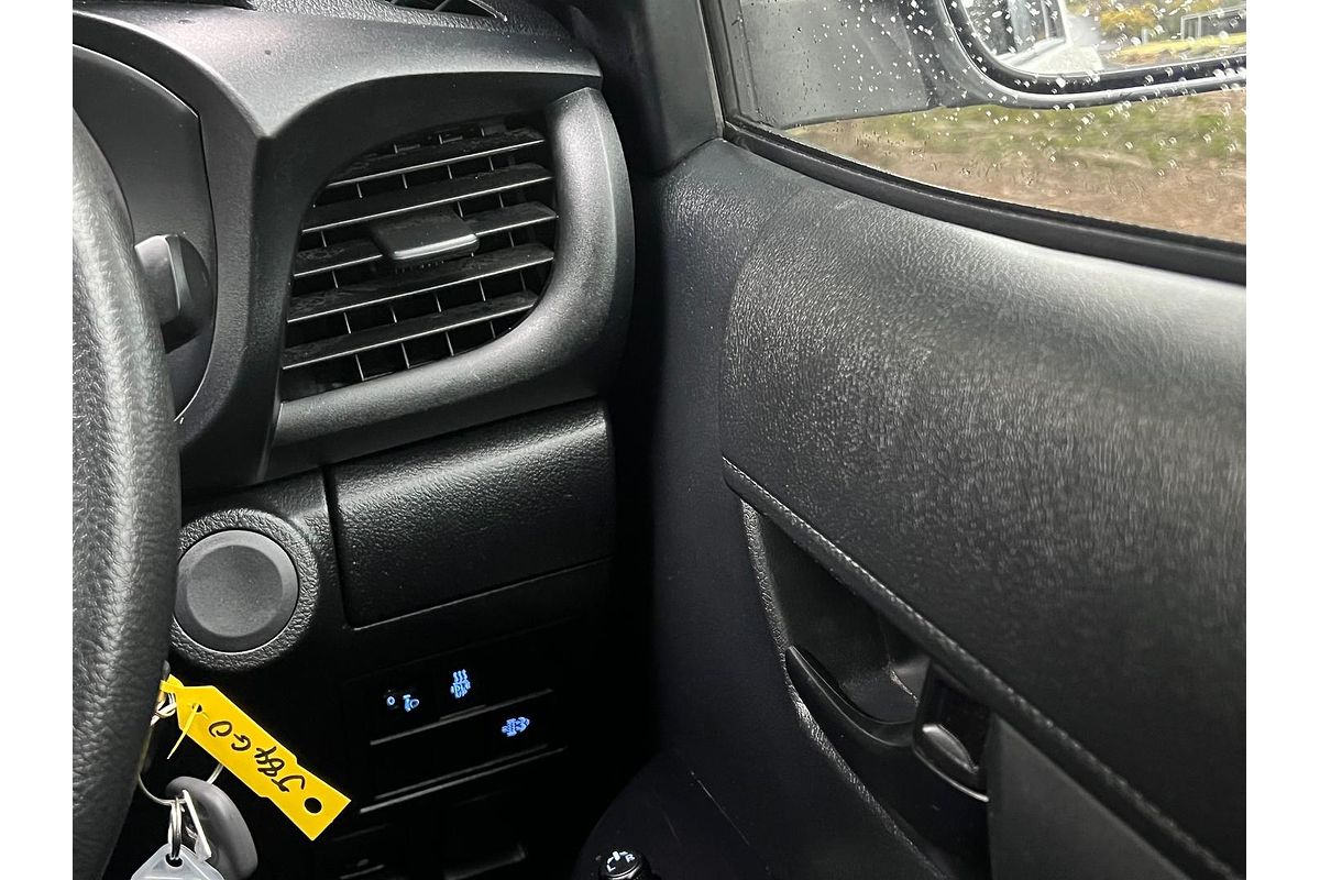 2020 Toyota Hilux SR GUN126R 4X4