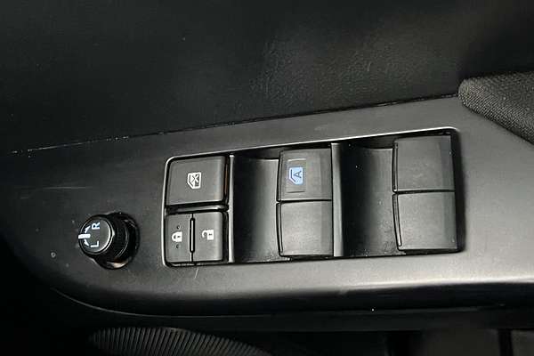 2020 Toyota Hilux SR GUN126R 4X4