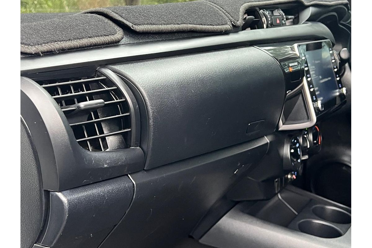 2020 Toyota Hilux SR GUN126R 4X4