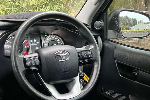 2020 Toyota Hilux SR GUN126R 4X4