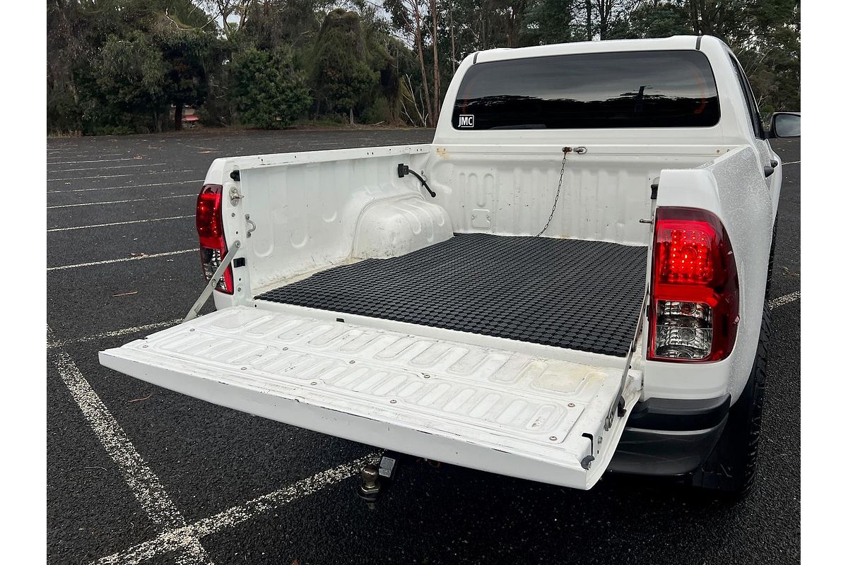 2020 Toyota Hilux SR GUN126R 4X4