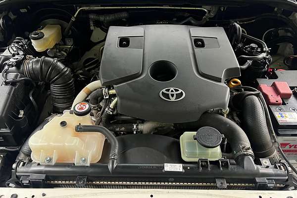 2020 Toyota Hilux SR GUN126R 4X4