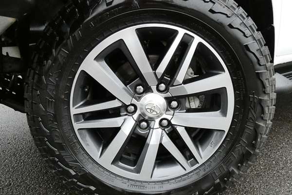 2019 Toyota Hilux SR5 GUN126R 4X4