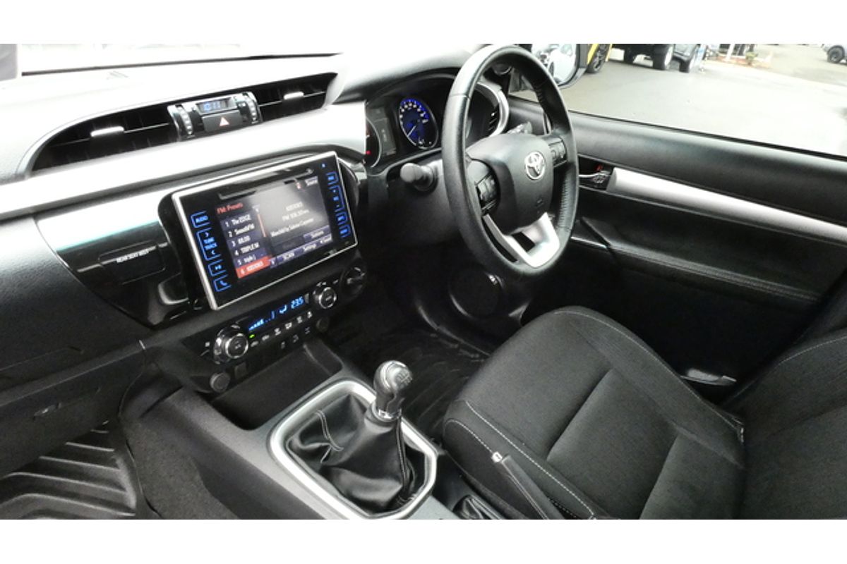 2019 Toyota Hilux SR5 GUN126R 4X4