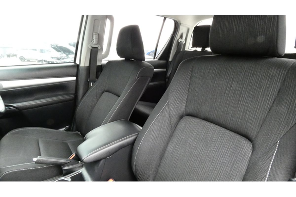 2019 Toyota Hilux SR5 GUN126R 4X4