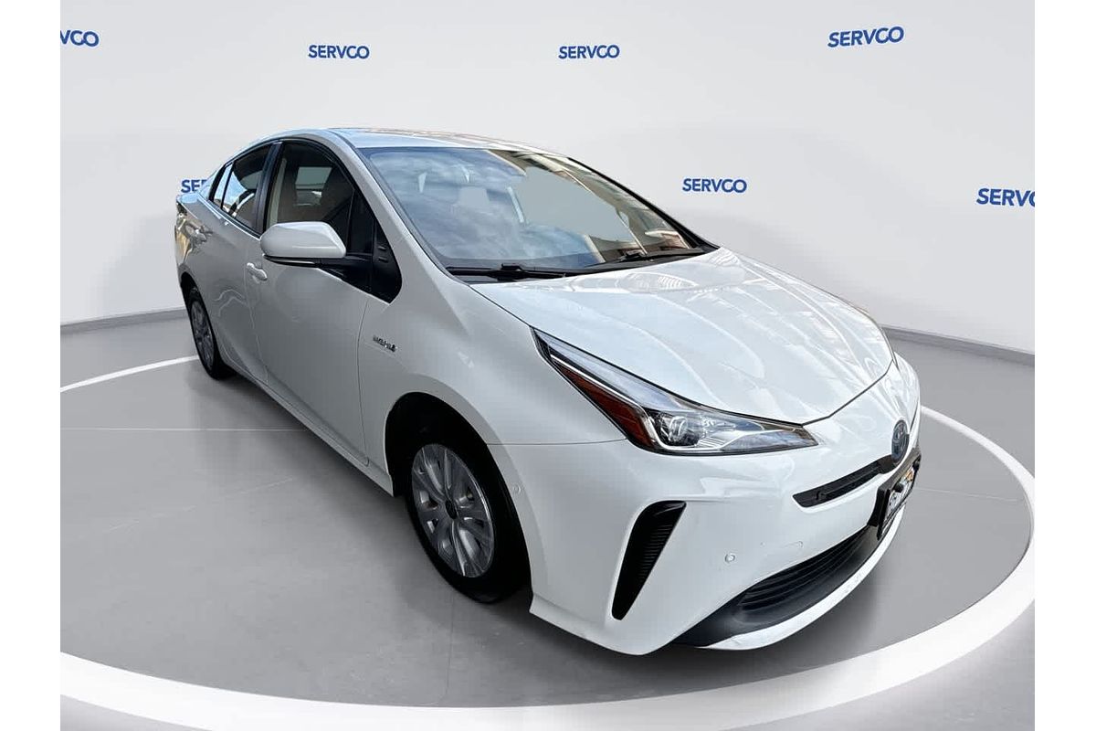 2022 Toyota Prius LE