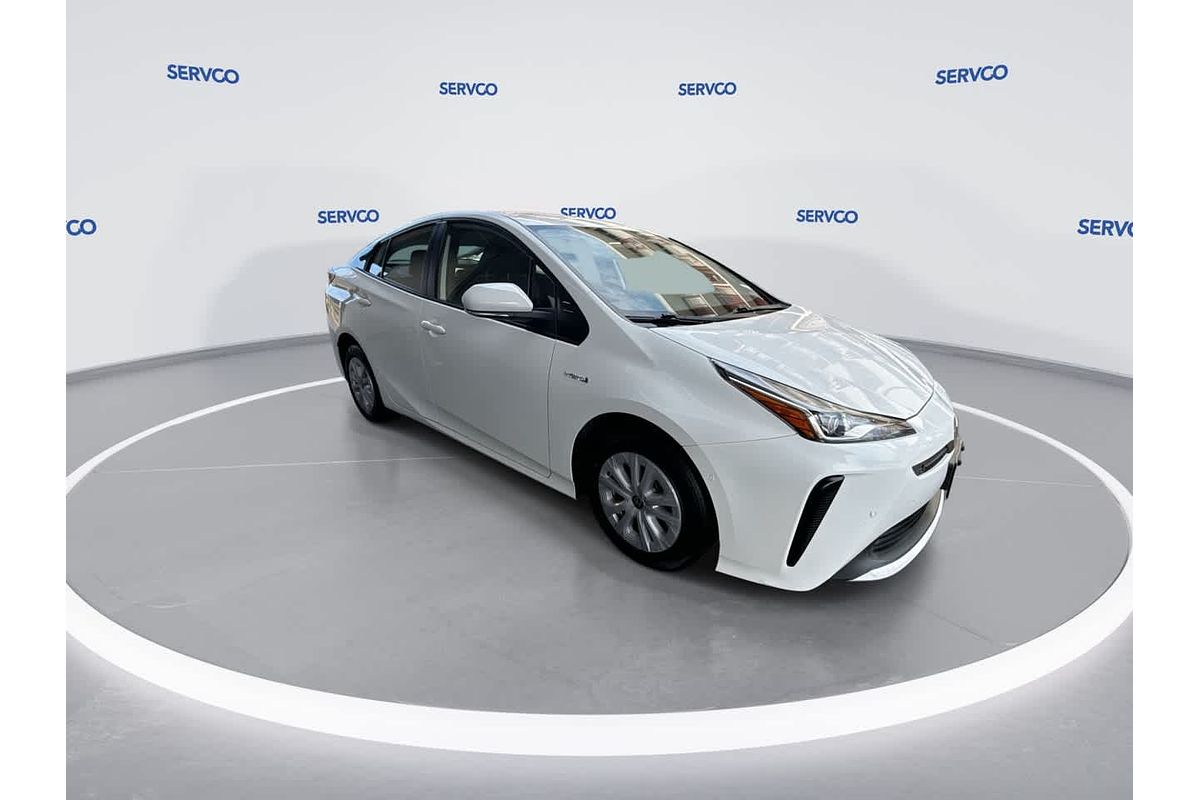 2022 Toyota Prius LE