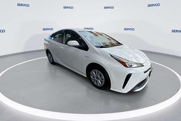 2022 Toyota Prius LE