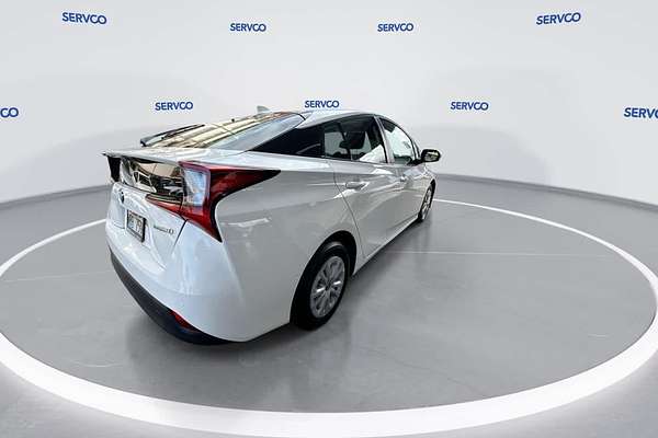 2022 Toyota Prius LE