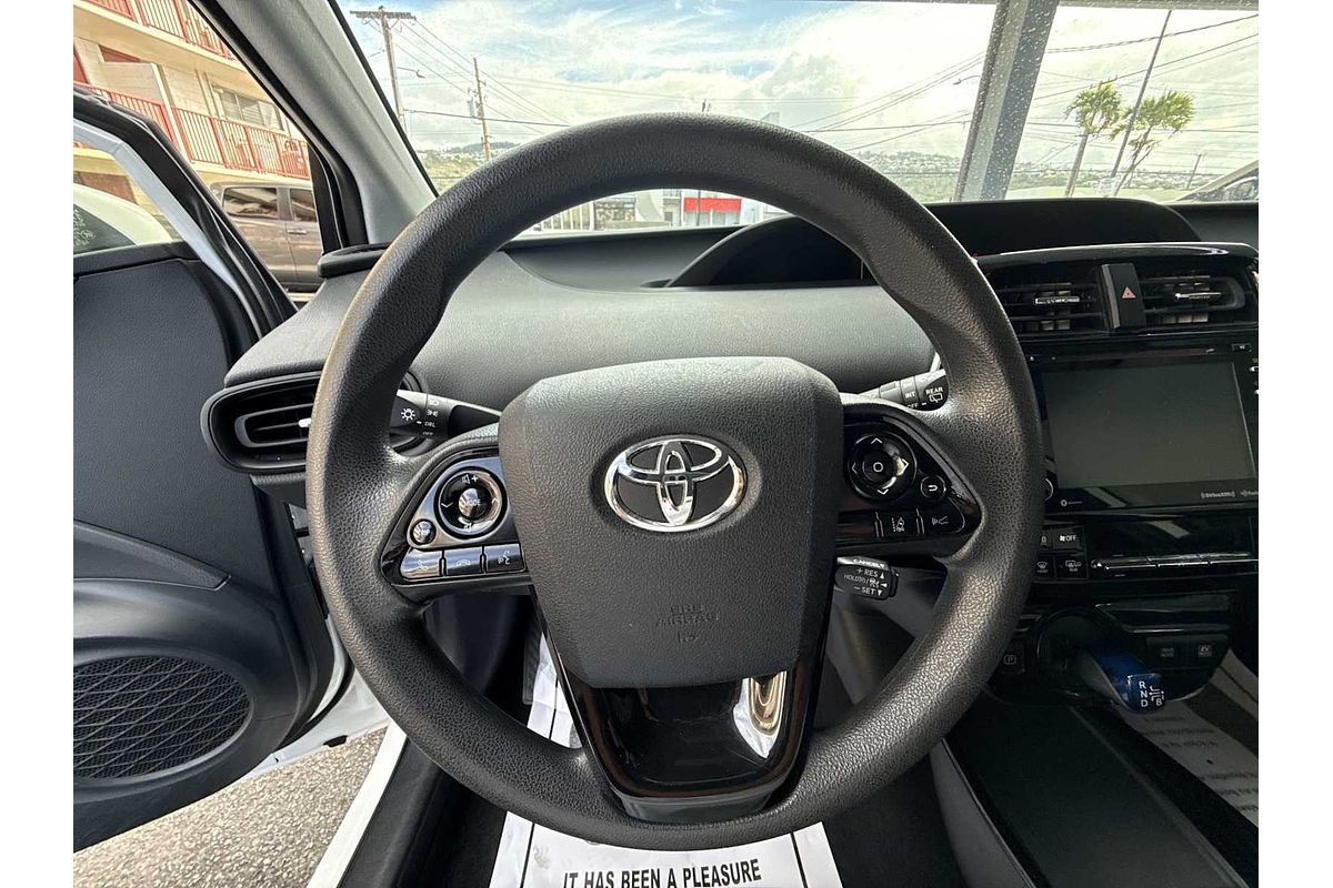 2022 Toyota Prius LE