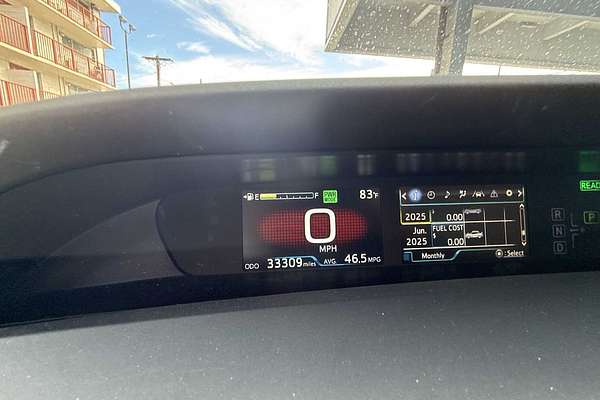 2022 Toyota Prius LE