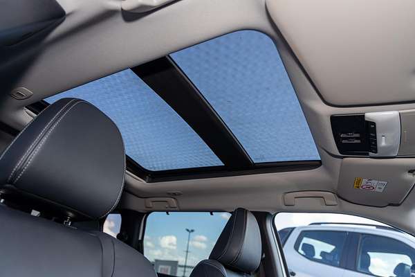 2022 Mitsubishi Outlander Exceed ZM