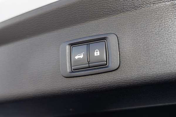 2022 Mitsubishi Outlander Exceed ZM