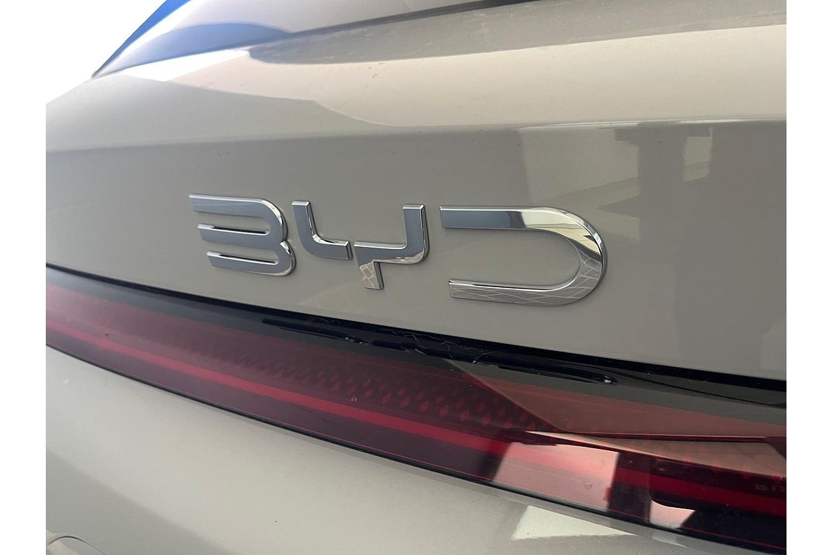 2025 BYD SEALION 6 Premium