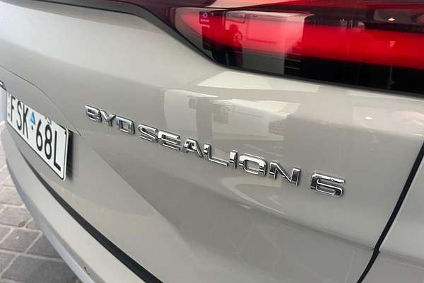 2025 BYD SEALION 6 Premium